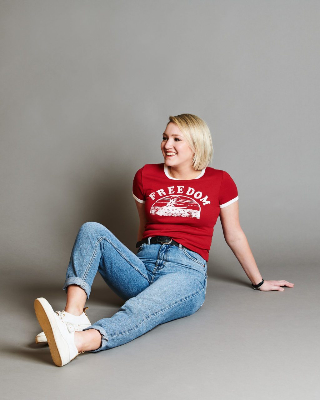 Molly. Review: Paradise